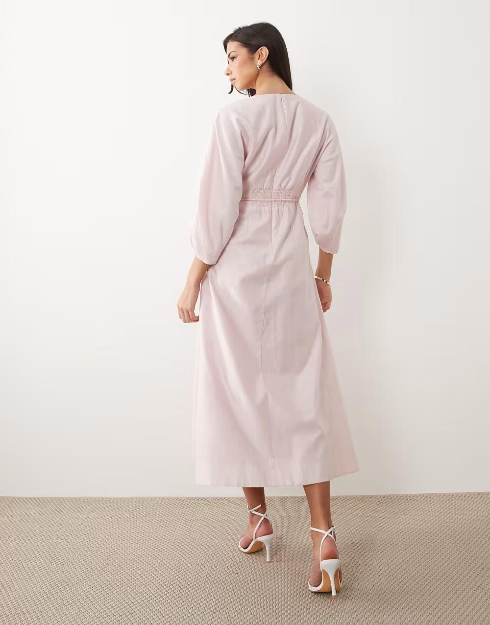 różowa midi sukienka v-neck