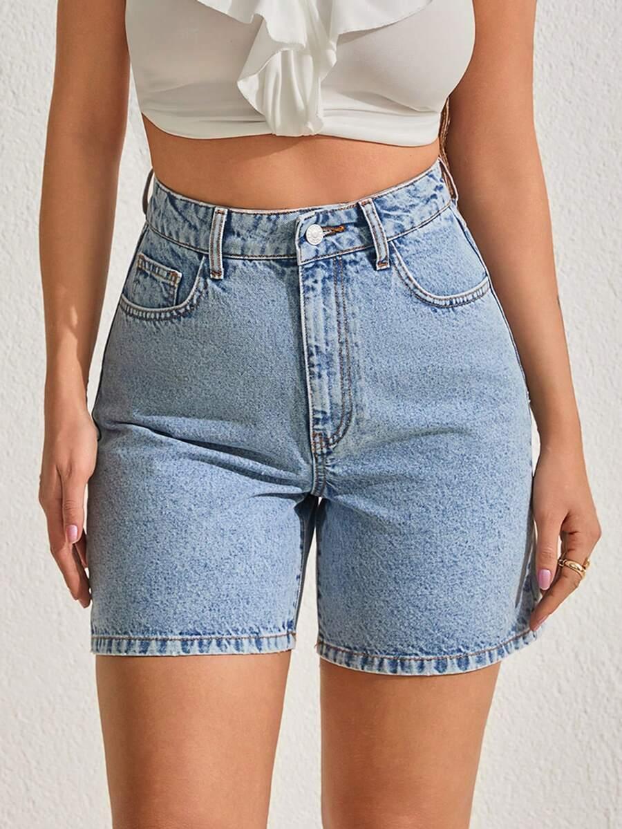niebieskie jeansowe spodenki