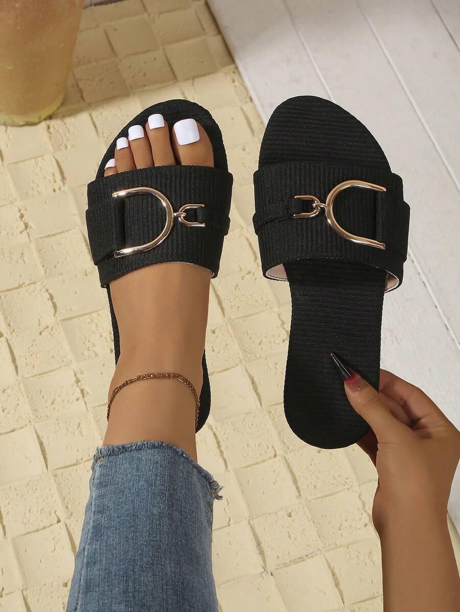 CZARNE KLAPKI CASUAL