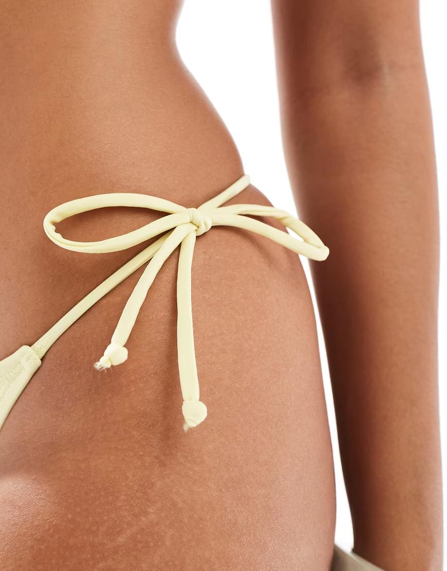 DÓŁ OD BIKINI