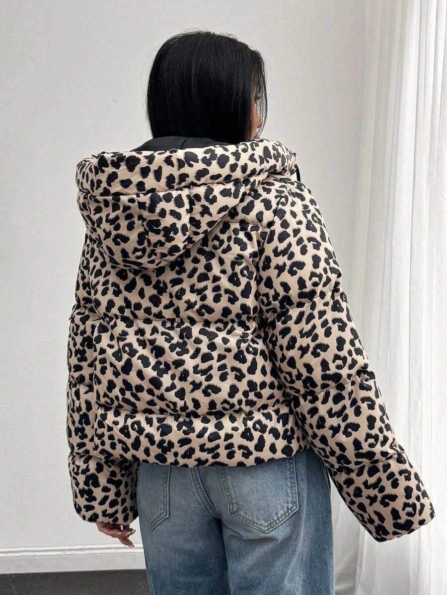 KURTKA Z KAPTUREM ANIMAL PRINT