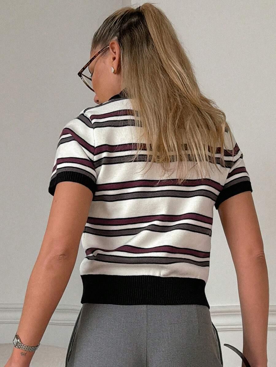 sweter w paski kołnierzyk