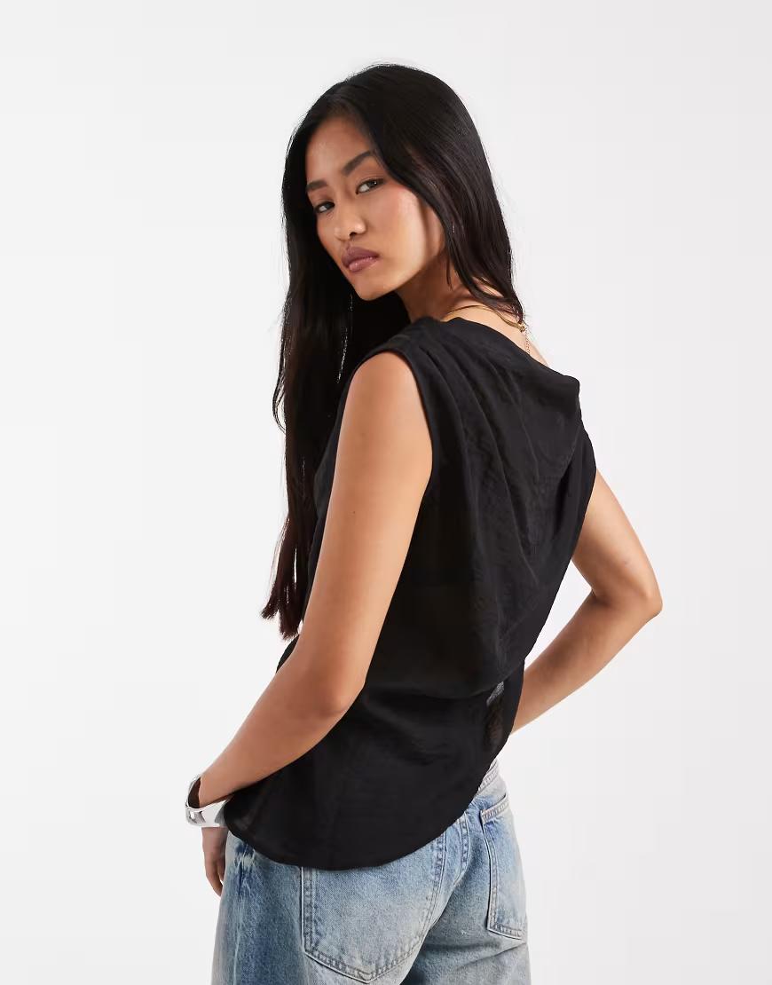czarny top asymetria