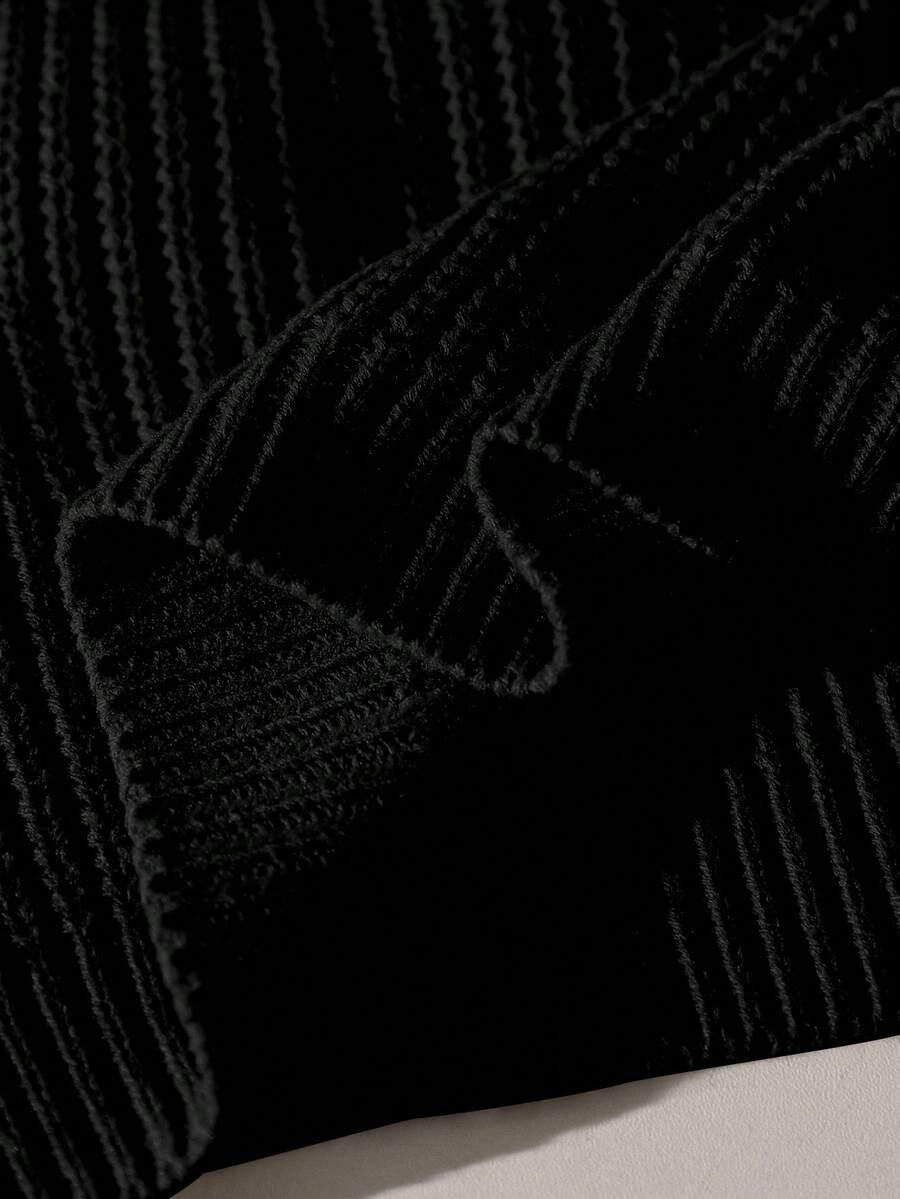 czarny sweter casual