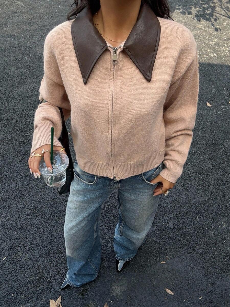 BEŻOWY SWETER ZAMEK