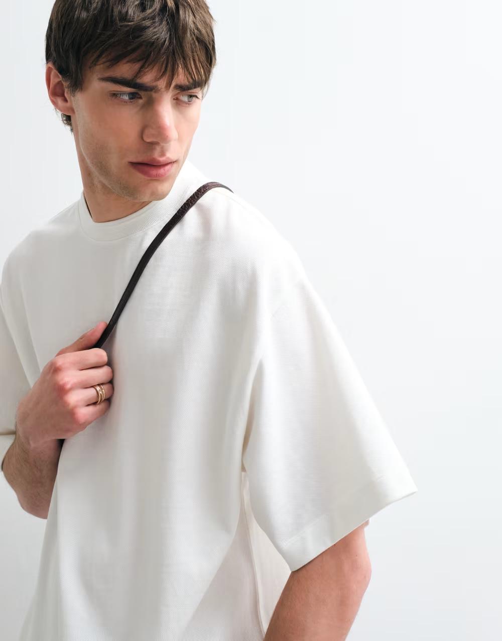 biały oversize t-shirt krótki rękaw