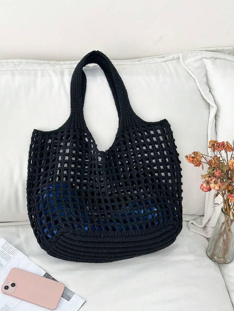 czarna torebka shopper