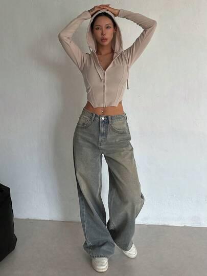 szare spodnie jeans