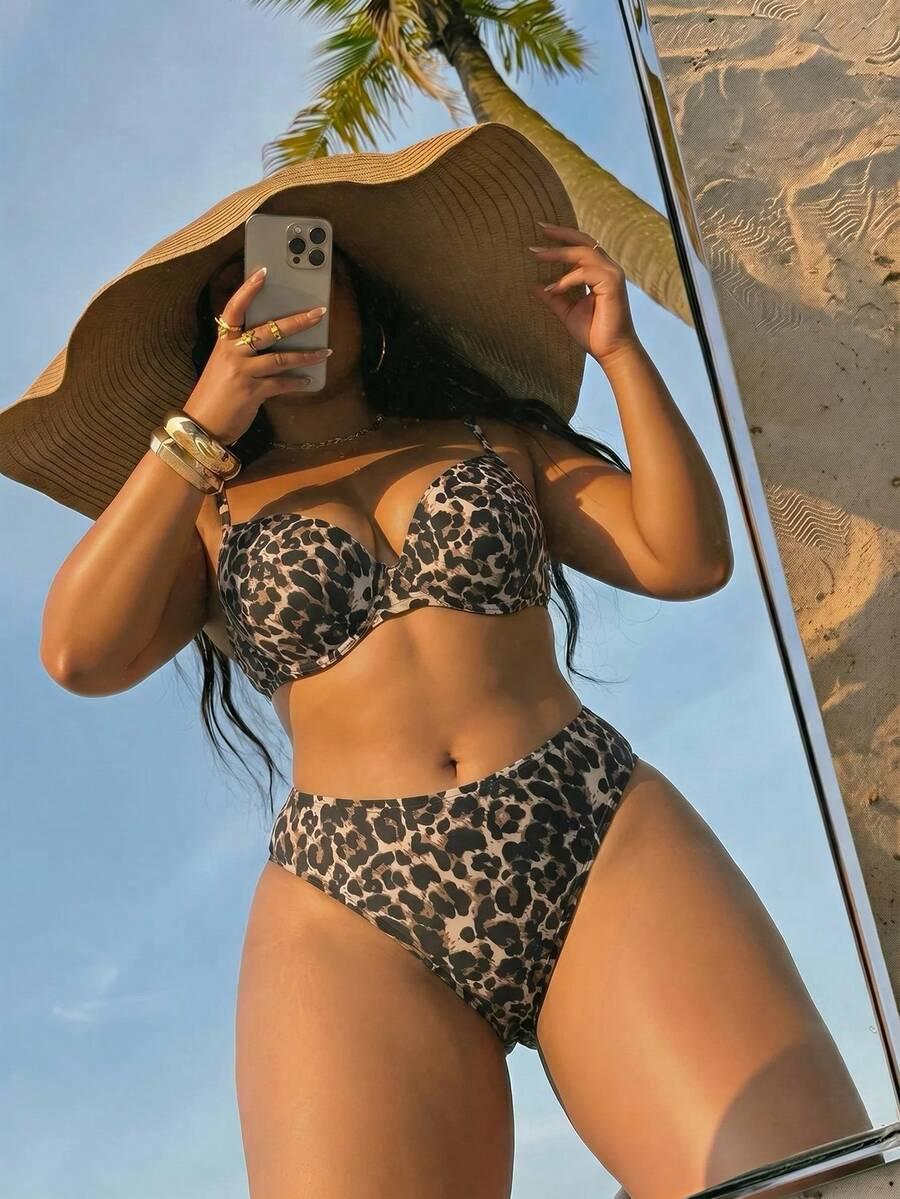 dwuczęściowy strój kąpielowy animal print
