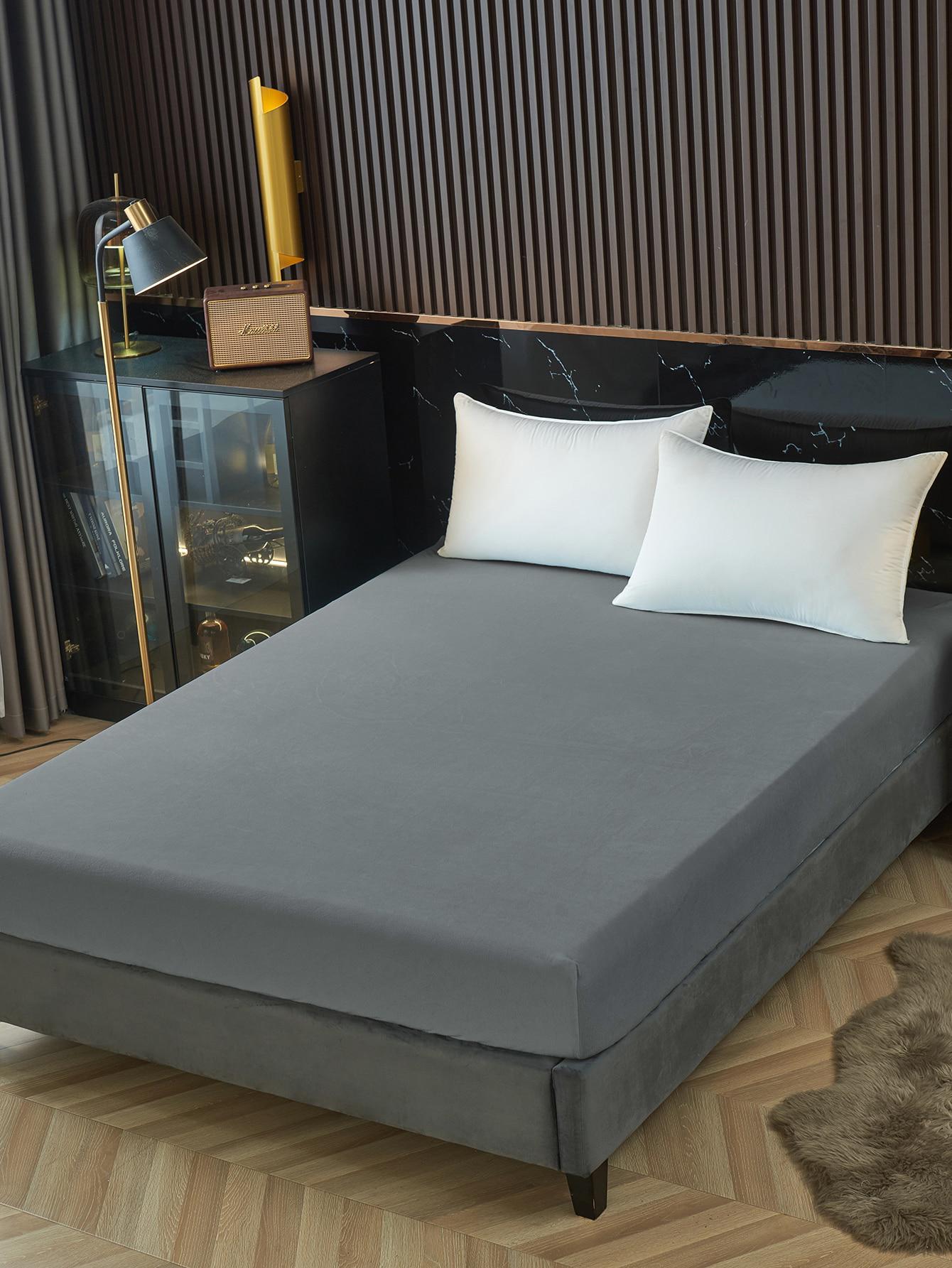 szare prześcieradło z gumką