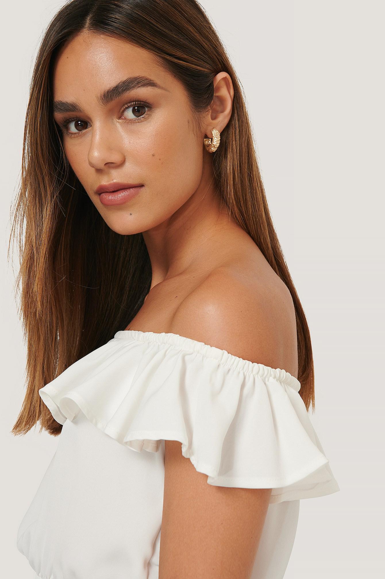 crop top odkryte ramiona falbanka