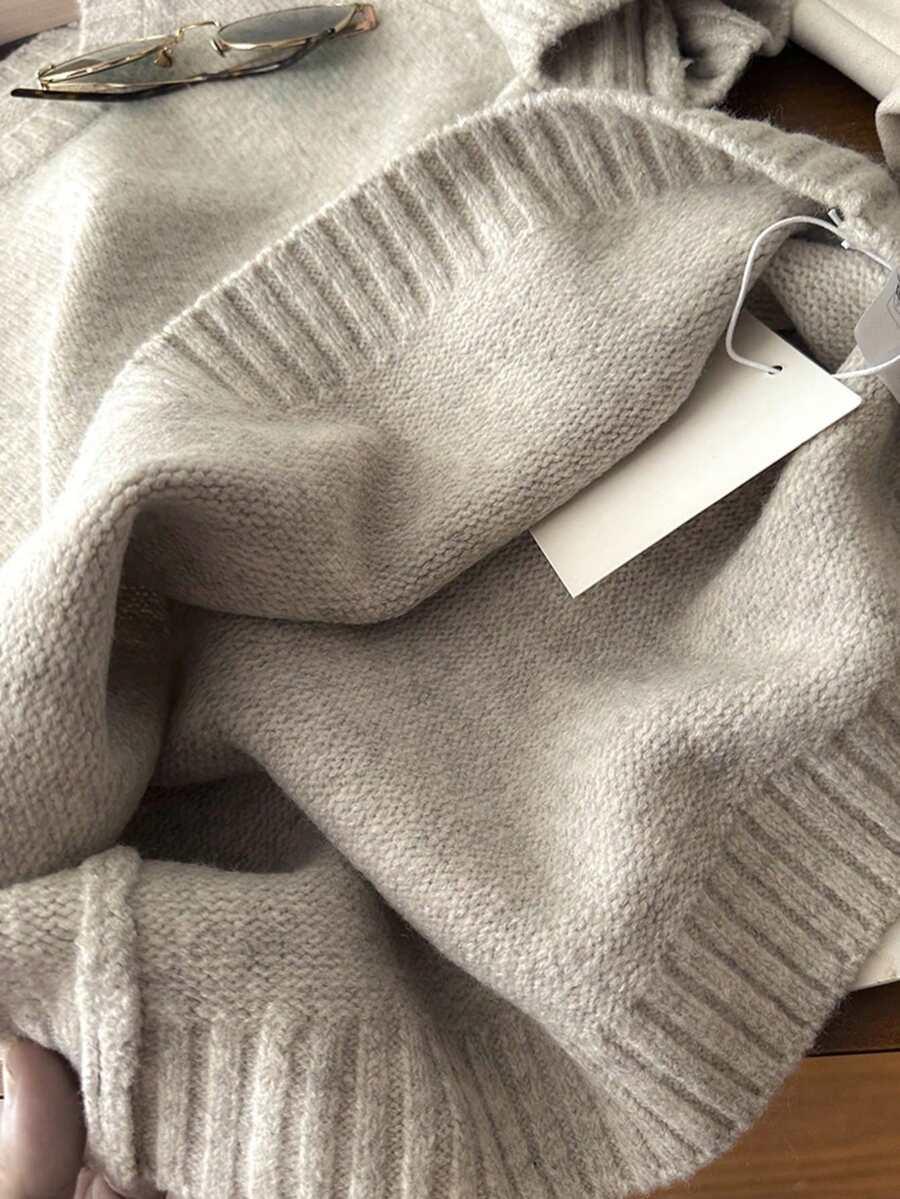 beżowy sweter krótki rękaw