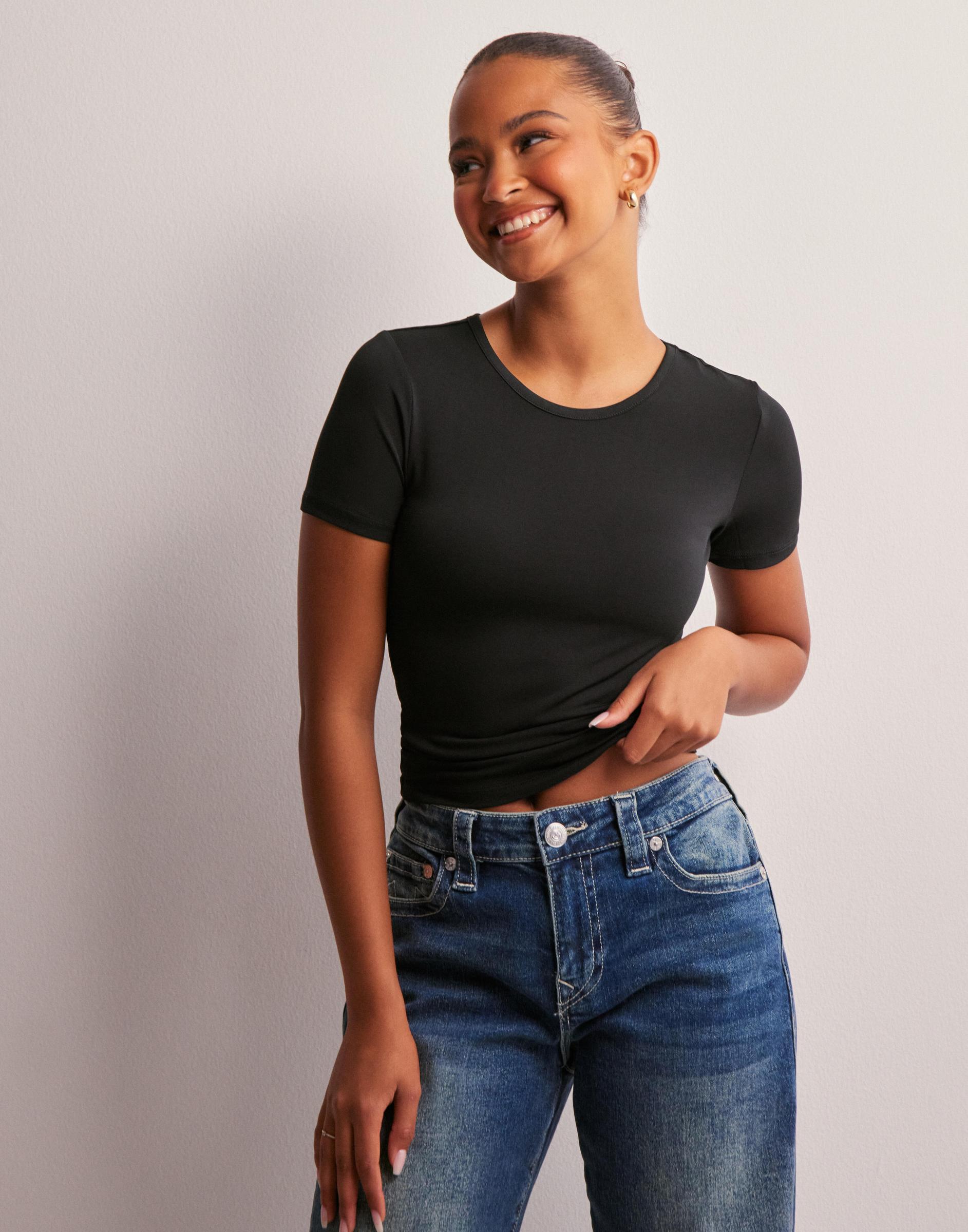 czarny dopasowany t-shirt basic