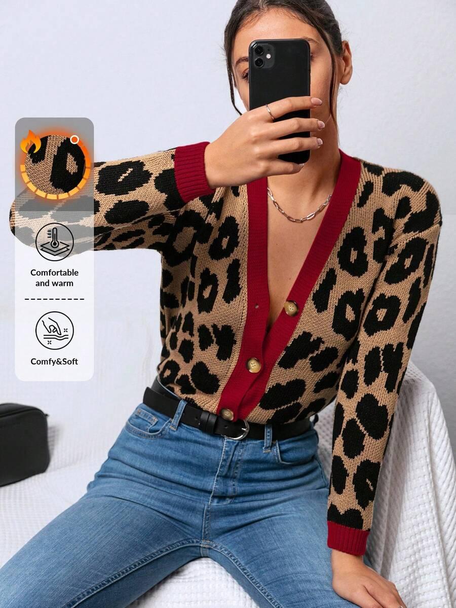 SWETER ANIMAL PRINT guziki