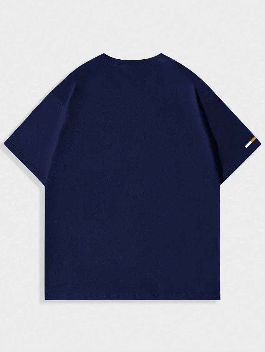 Granatowy t-shirt  z nadrukiem