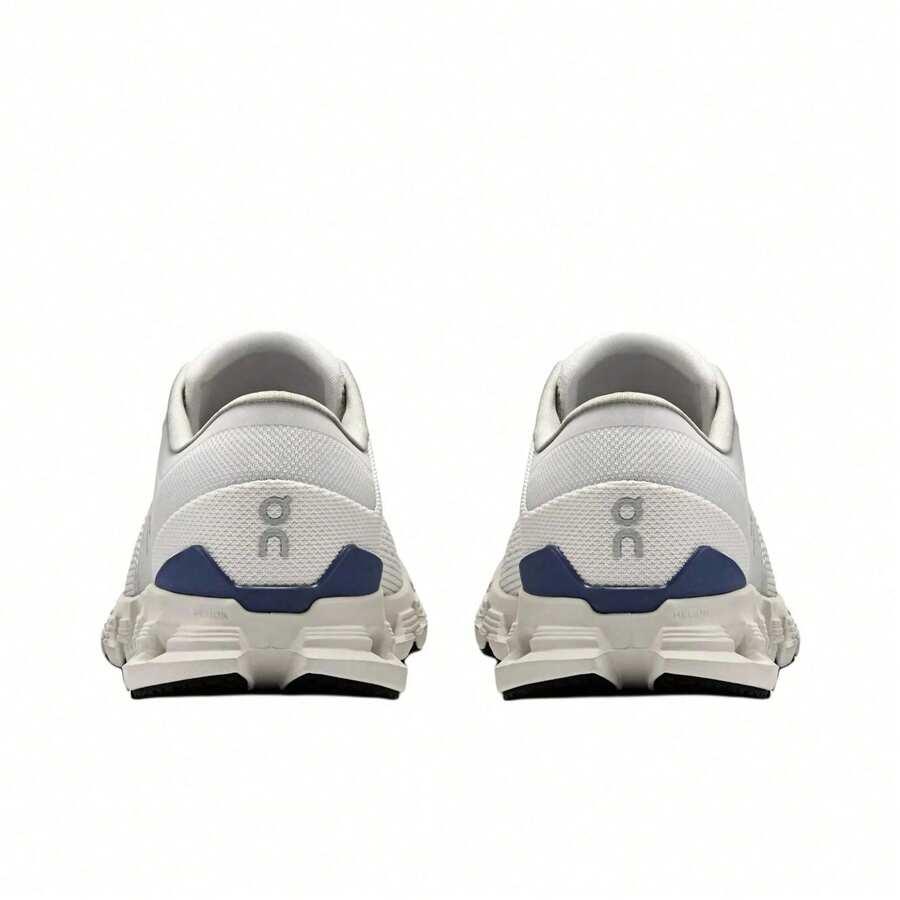 białe buty sportowe cloud x4