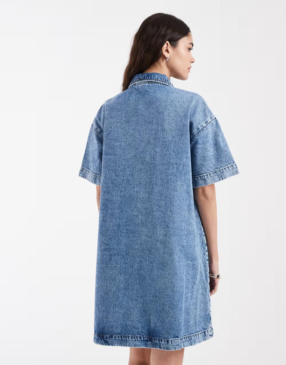 niebieska mini sukienka jeans kołnierzyk