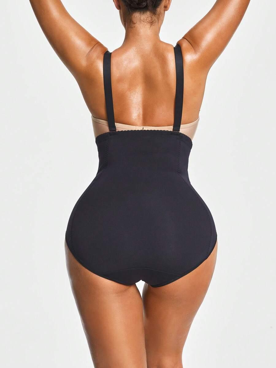 MODELUJĄCE KRÓTKIE BODY Z OTWARTYM BIUSTEM