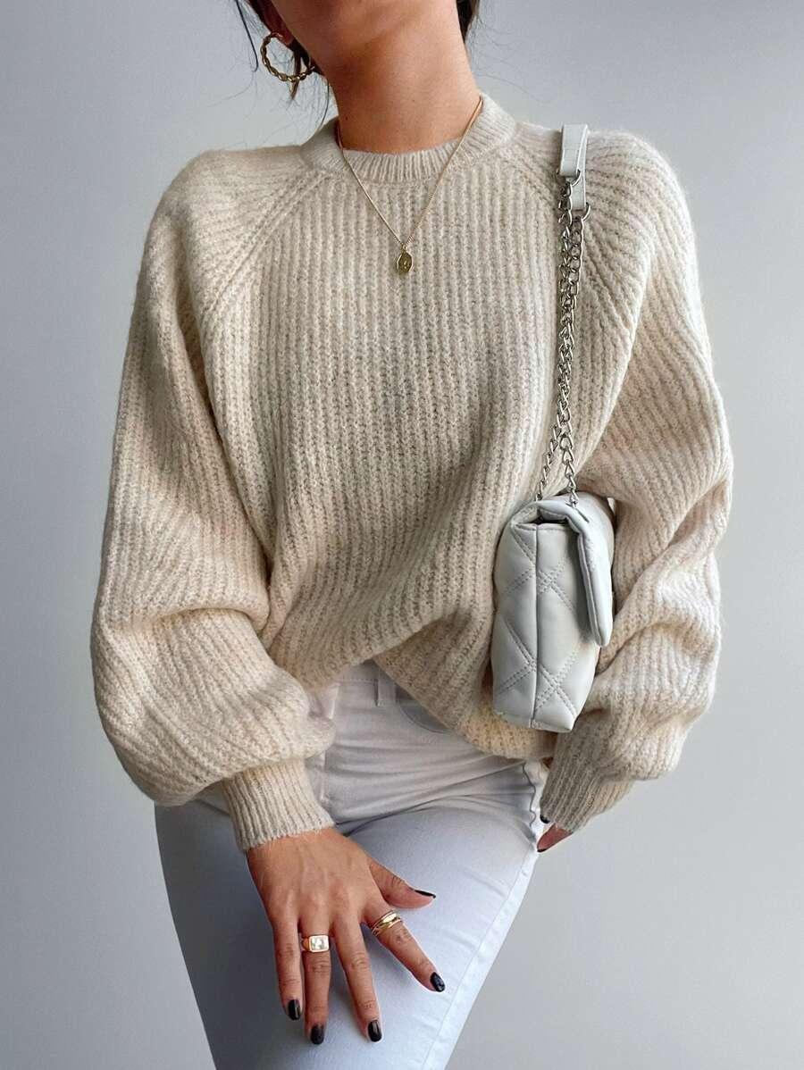 BEŻOWY OVERSIZOWY DZIANINOWY SWETER 