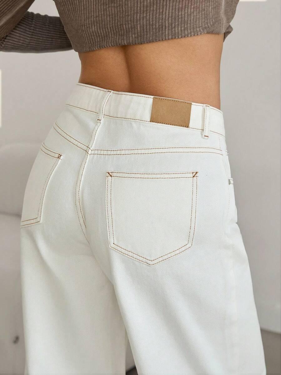BIAŁE SPODNIE JEANS