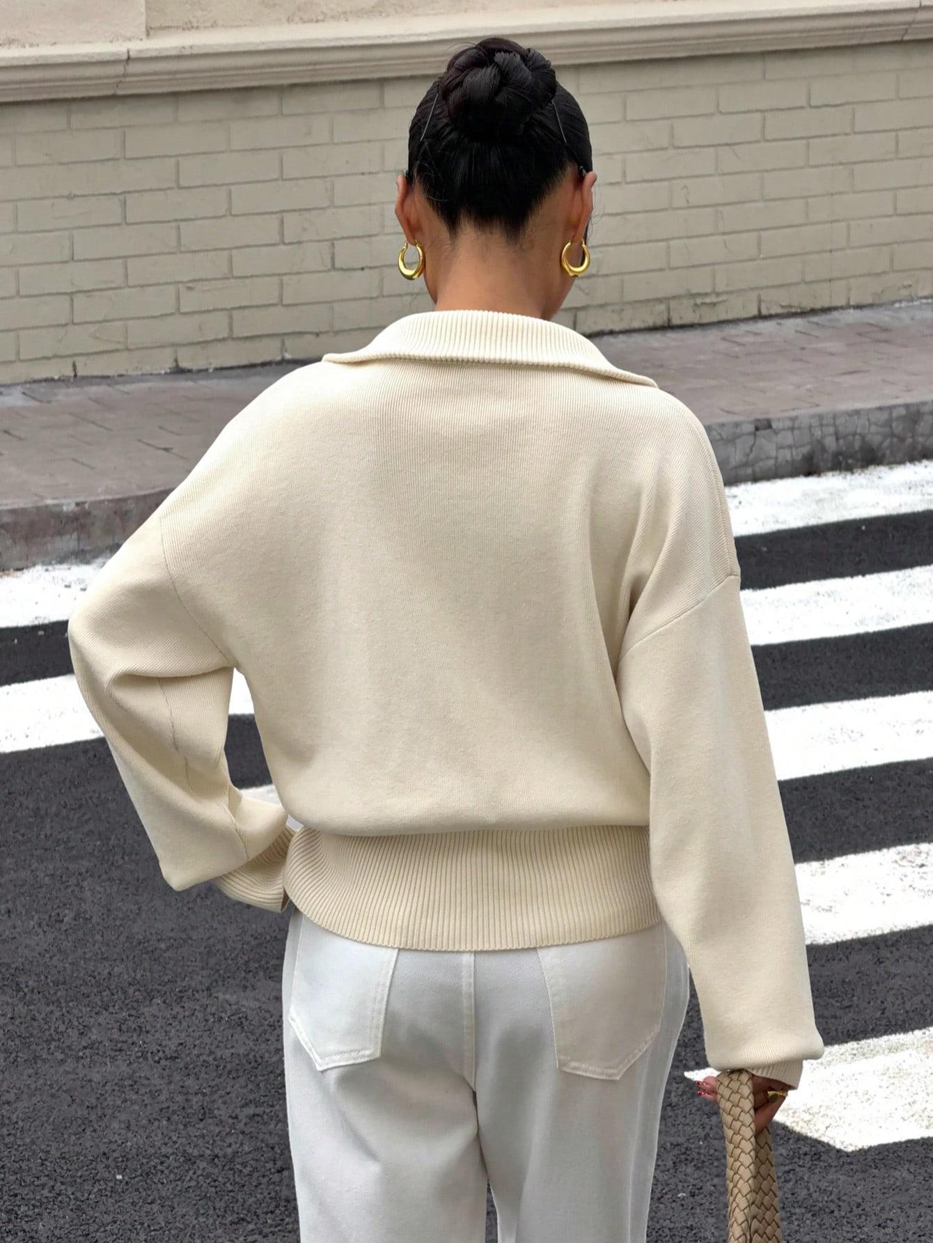 BEŻOWY SWETER ZAMEK