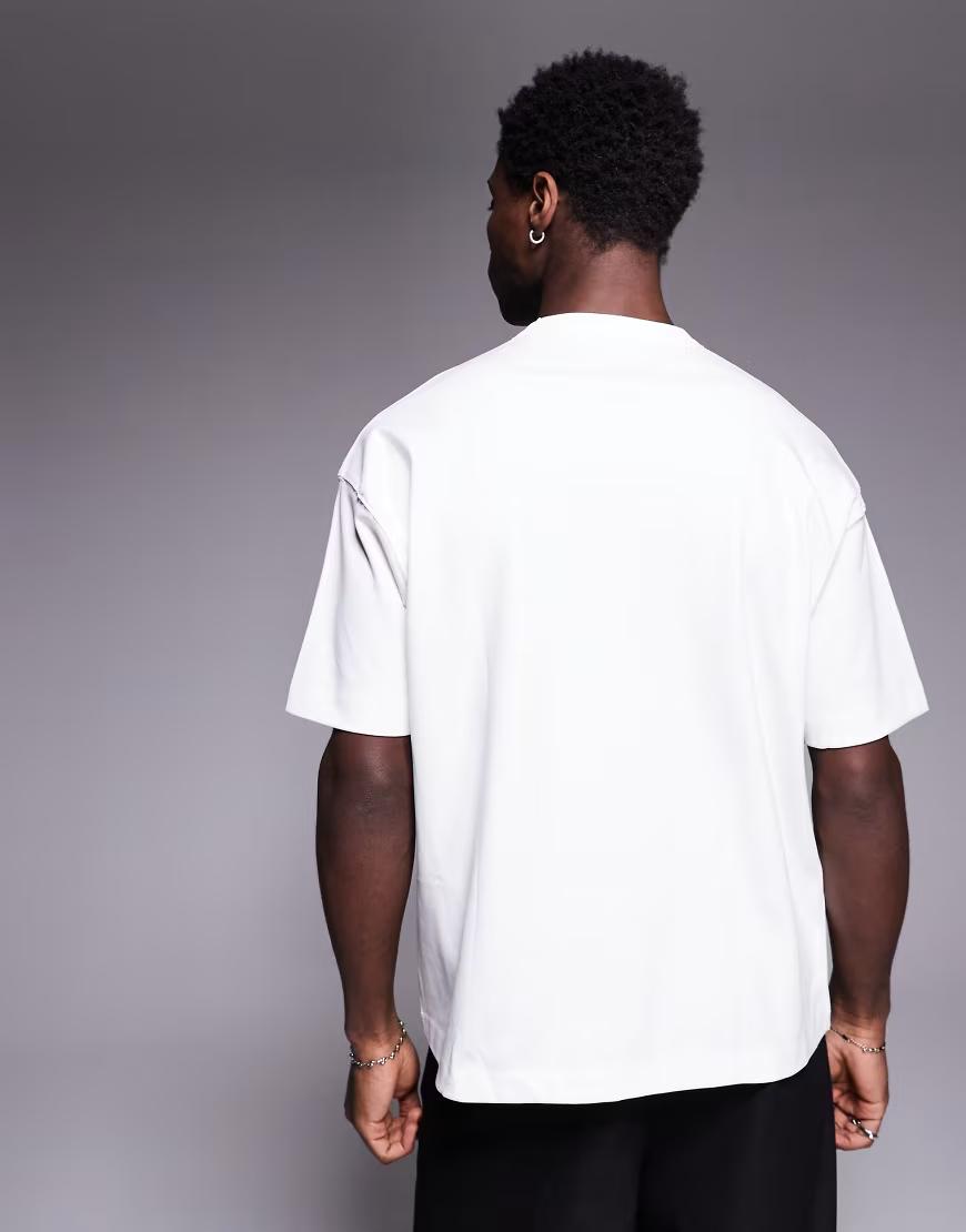 BIAŁY T-SHIRT OVERSIZE