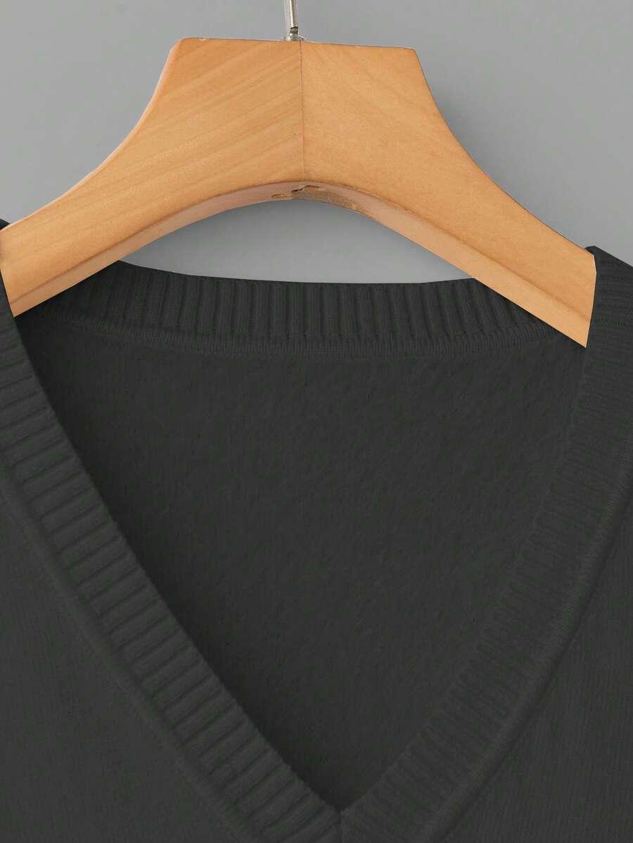 CZARNY SWETER V-NECK
