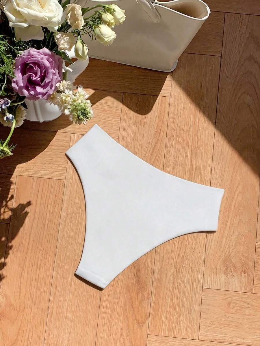 DÓŁ OD BIKINI