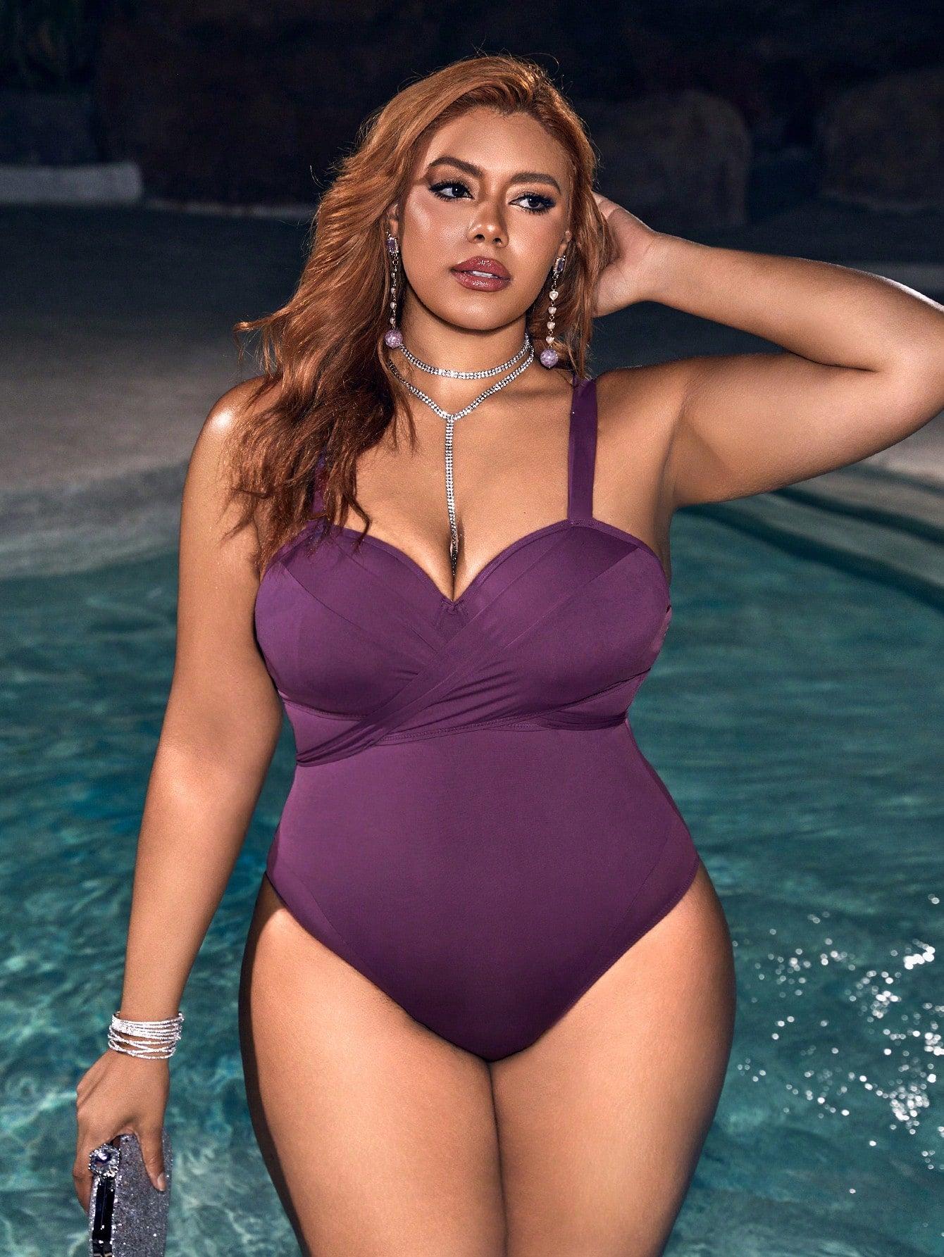 fioletowy kostium kąpielowy jednoczęściowy fiszbiny