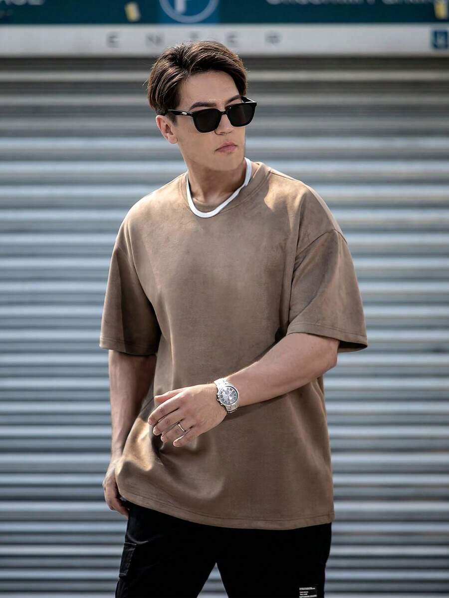 BRĄZOWY T-SHIRT CASUAL