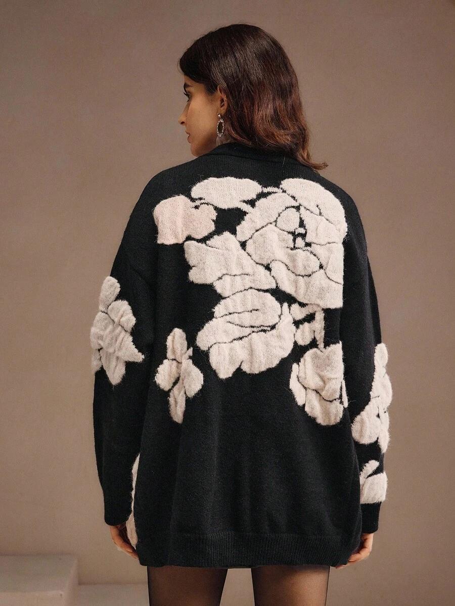 czarny sweter kieszenie