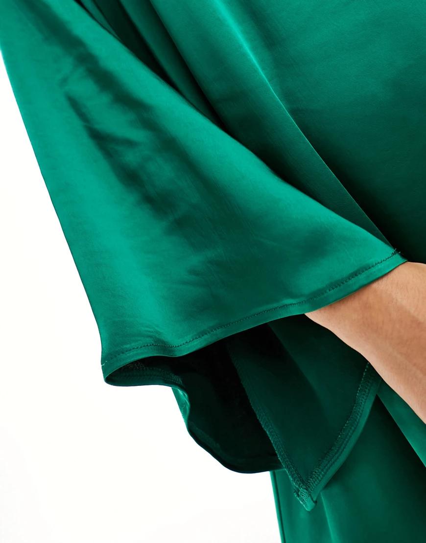 zielona satynowa mini sukienka szerokie rękawy
