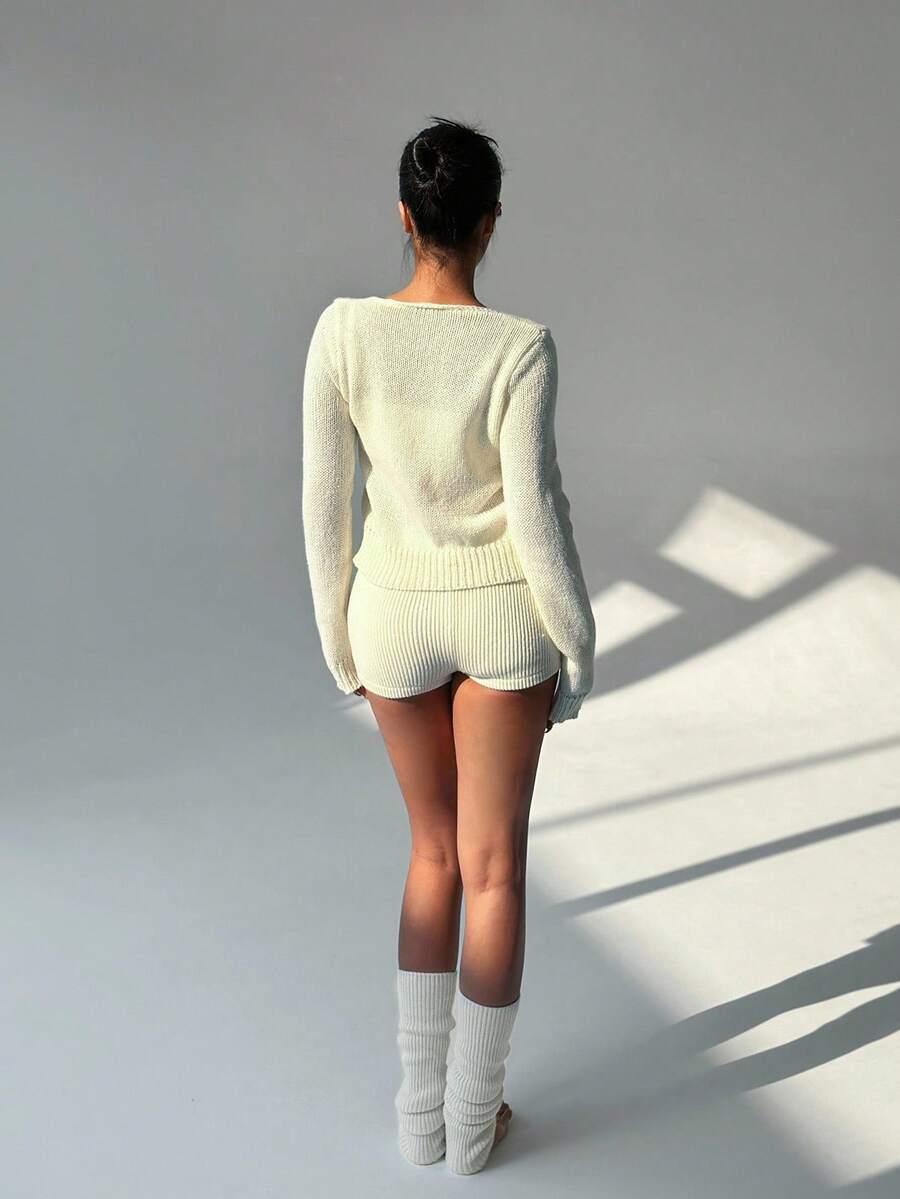 beżowy sweter wiązanie