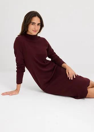 bordowa dzianinowa sukienka 
