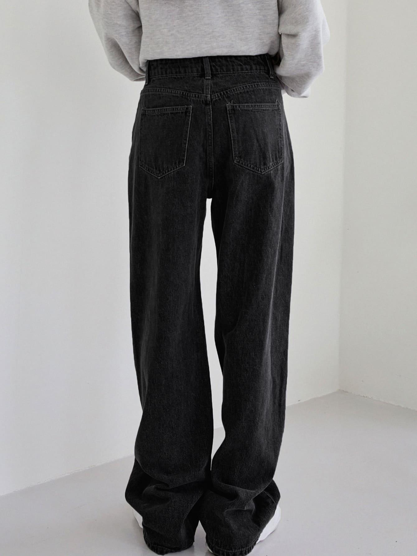 czarne spodnie jeans