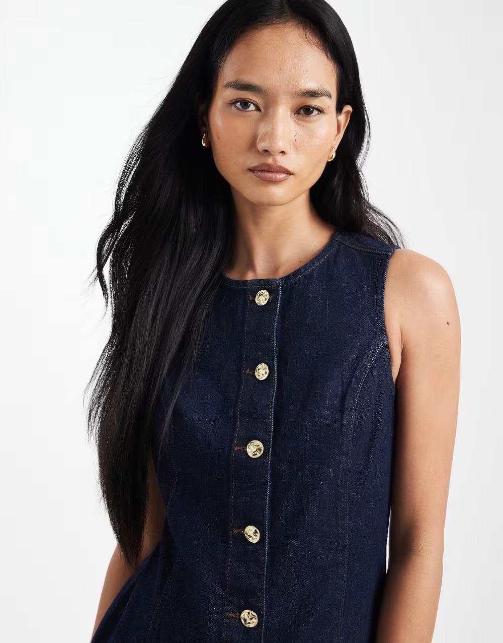 granatowa mini sukienka jeans