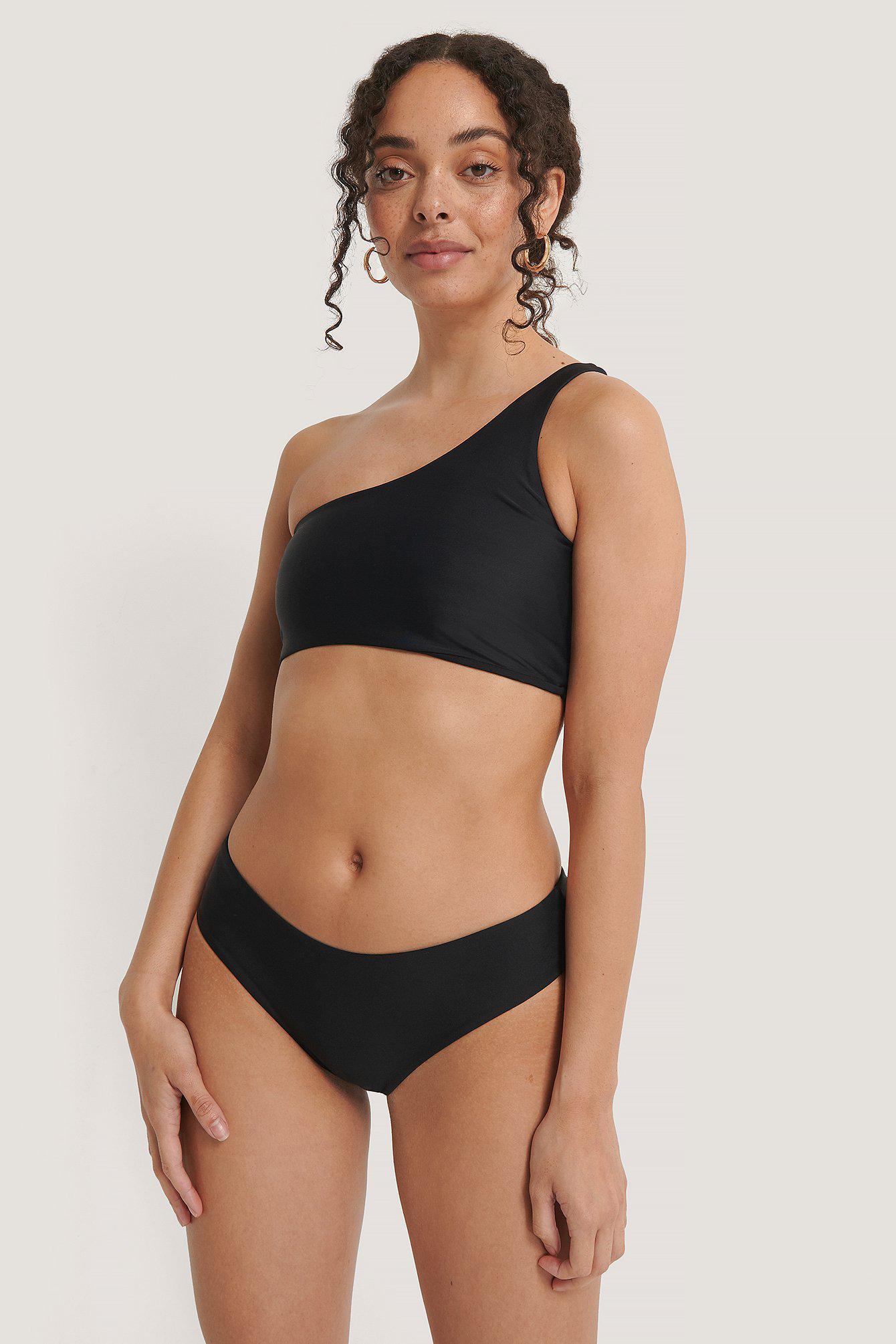 klasyczny czarny dół od bikini