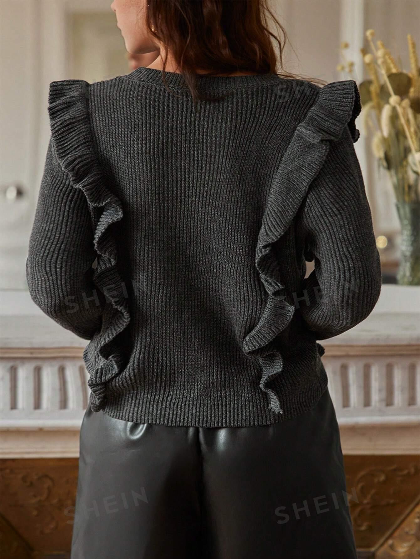 klasyczny szary sweter okrągły dekolt falbanki