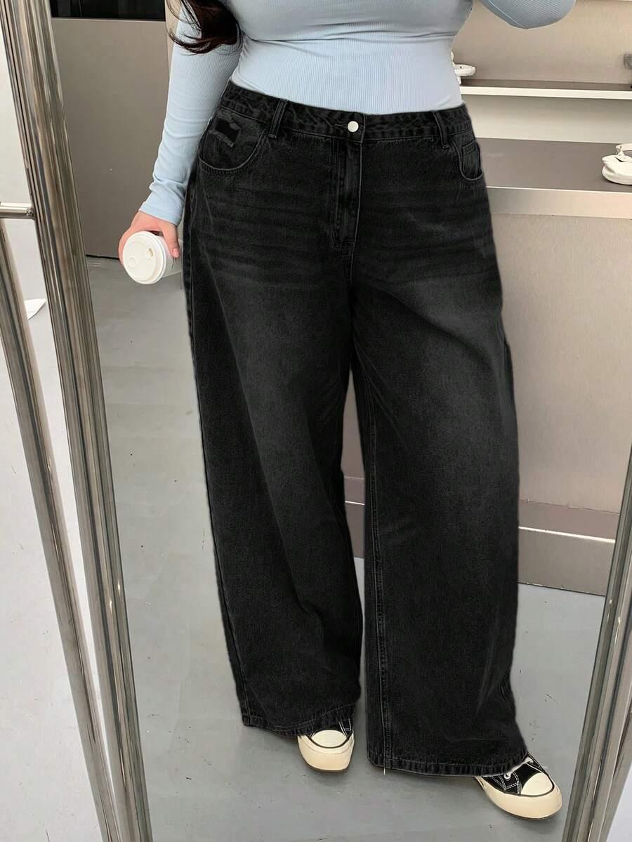 czarne spodnie jeans