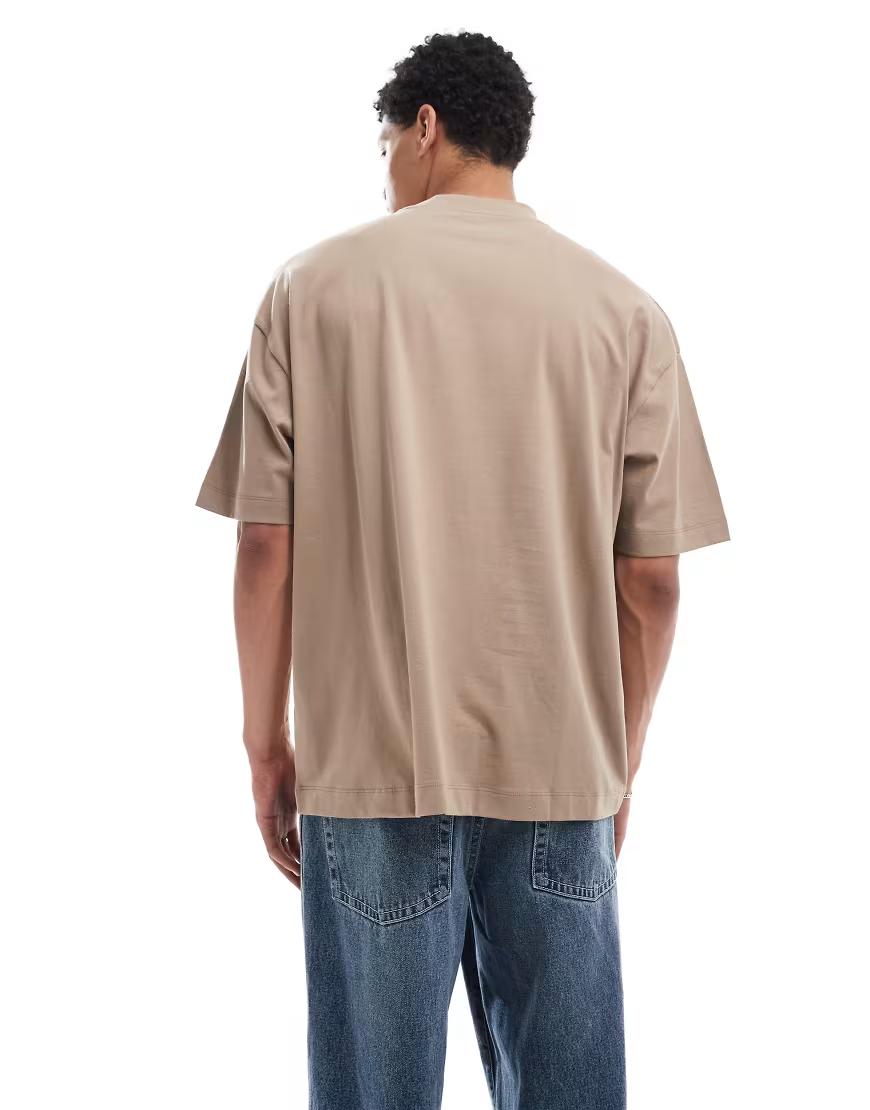 BEŻOWY T-SHIRT OKRĄGŁY DEKOLT