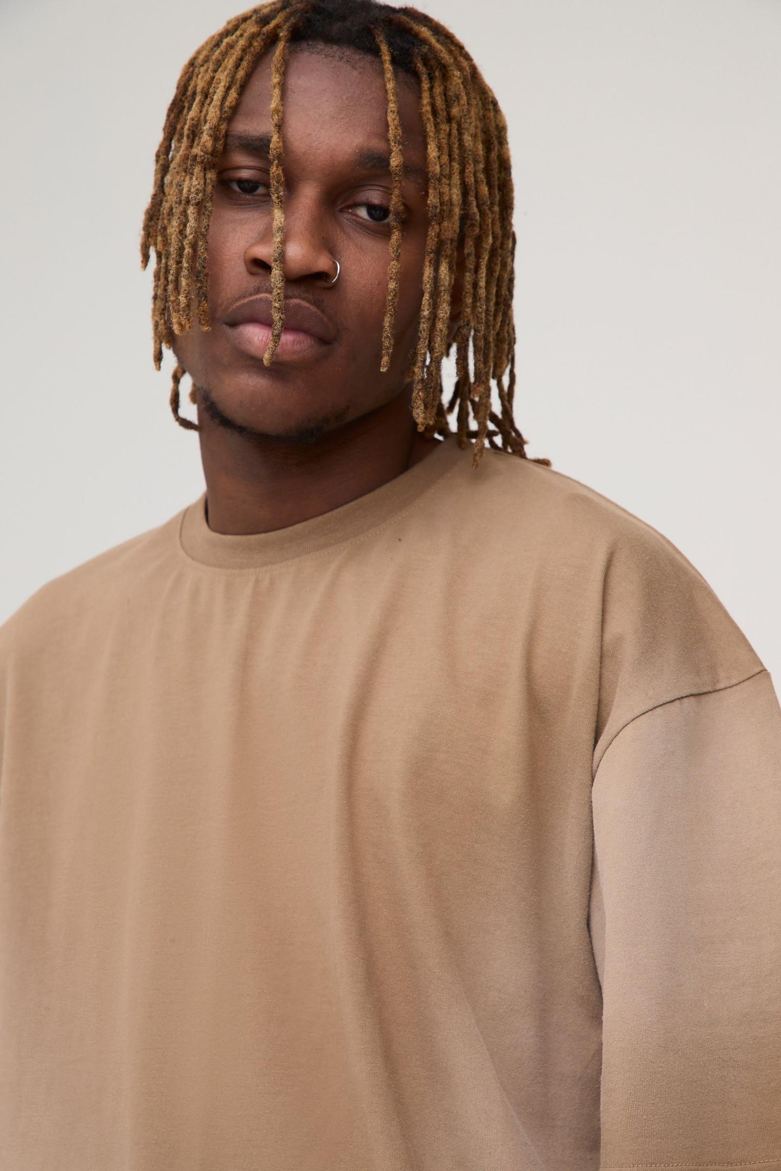 brązowy t-shirt casual