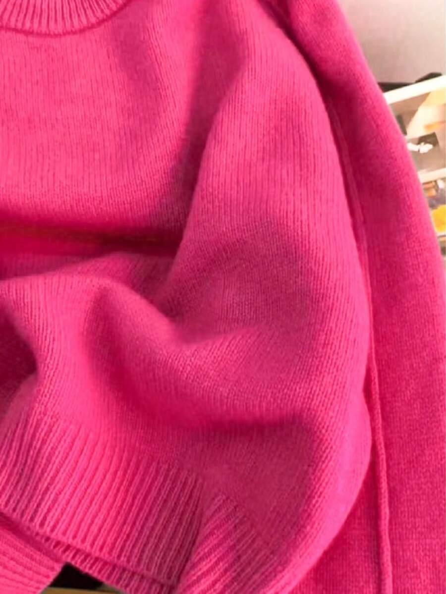 różowy sweter okrągły dekolt 
