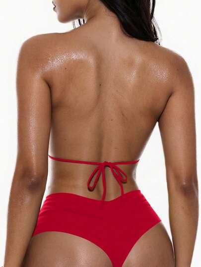 czerwony dół od bikini