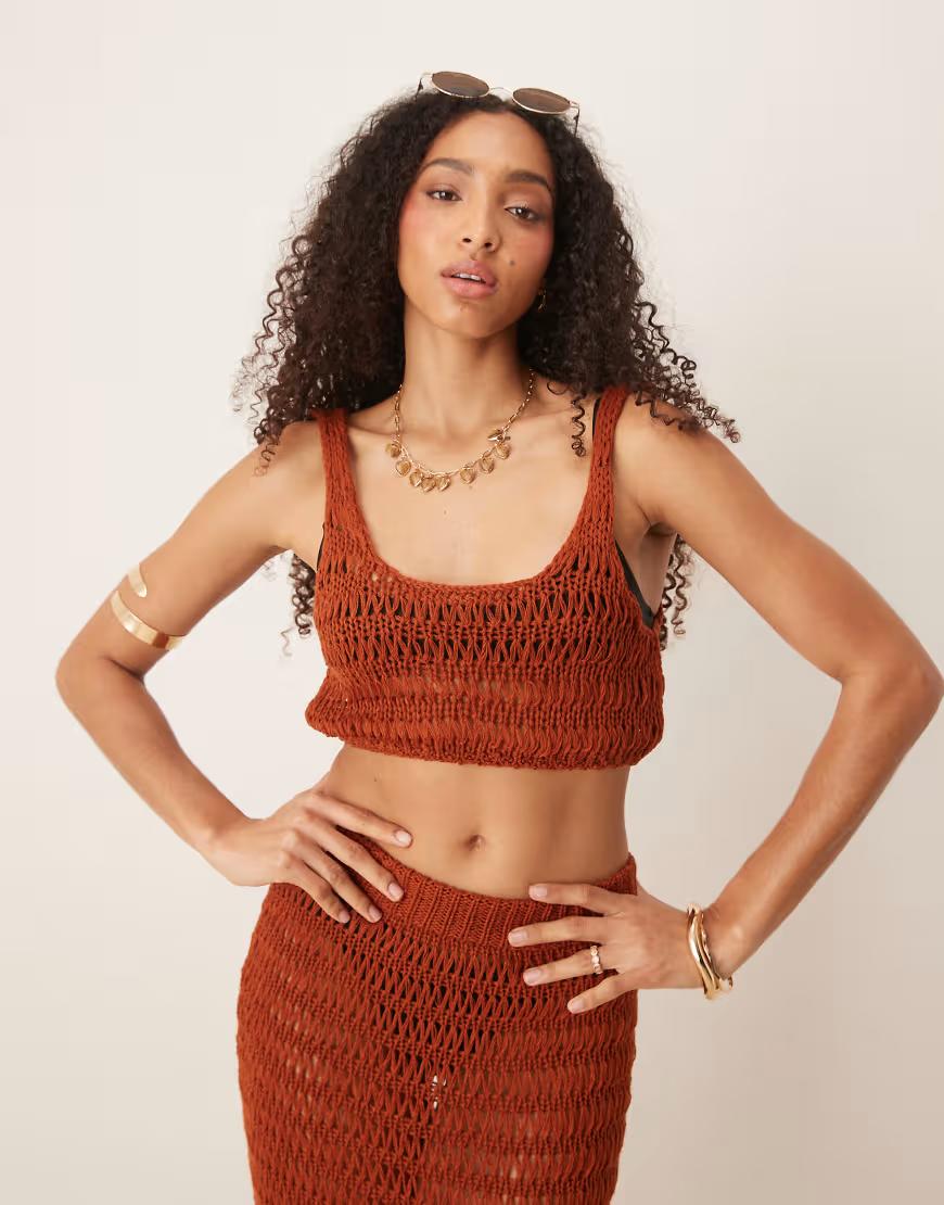 dzianinowy plażowy crop top