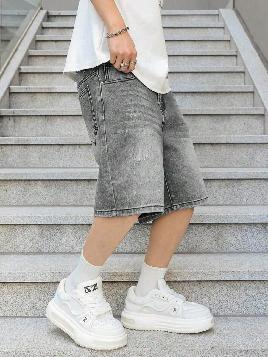 szare spodenki jeans