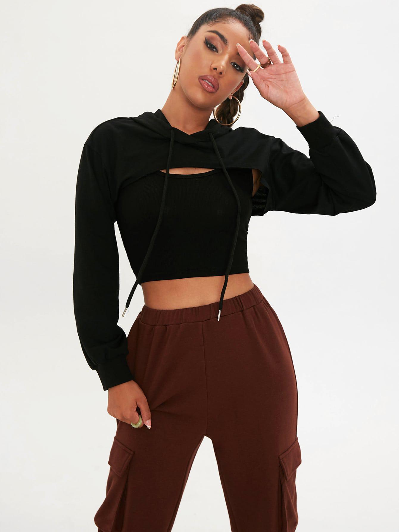 CZARNA BLUZA Z KAPTUREM
