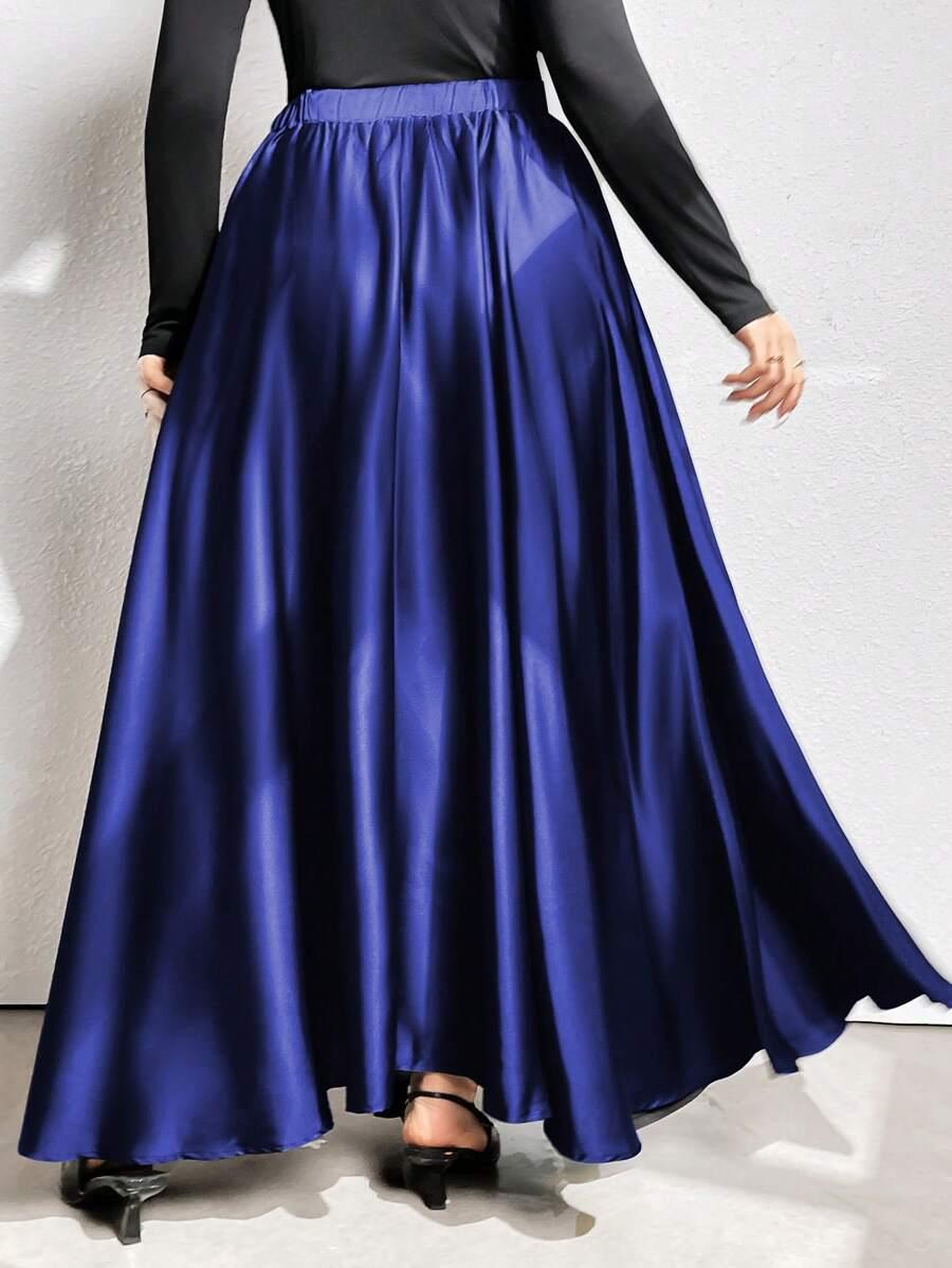 niebieska spódnica maxi