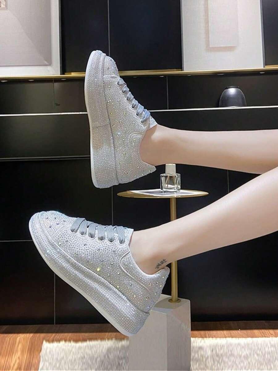 buty sportowe zdobienie
