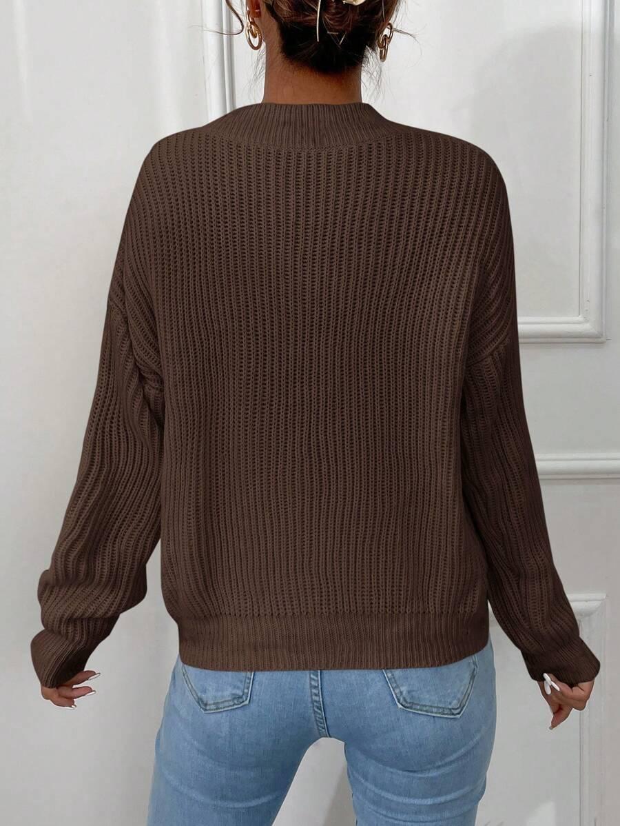 BRĄZOWY SWETER DEKOLT V