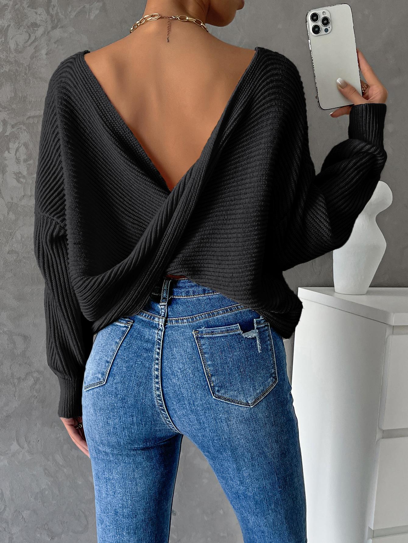 CZARNY DZIANINOWY SWETER